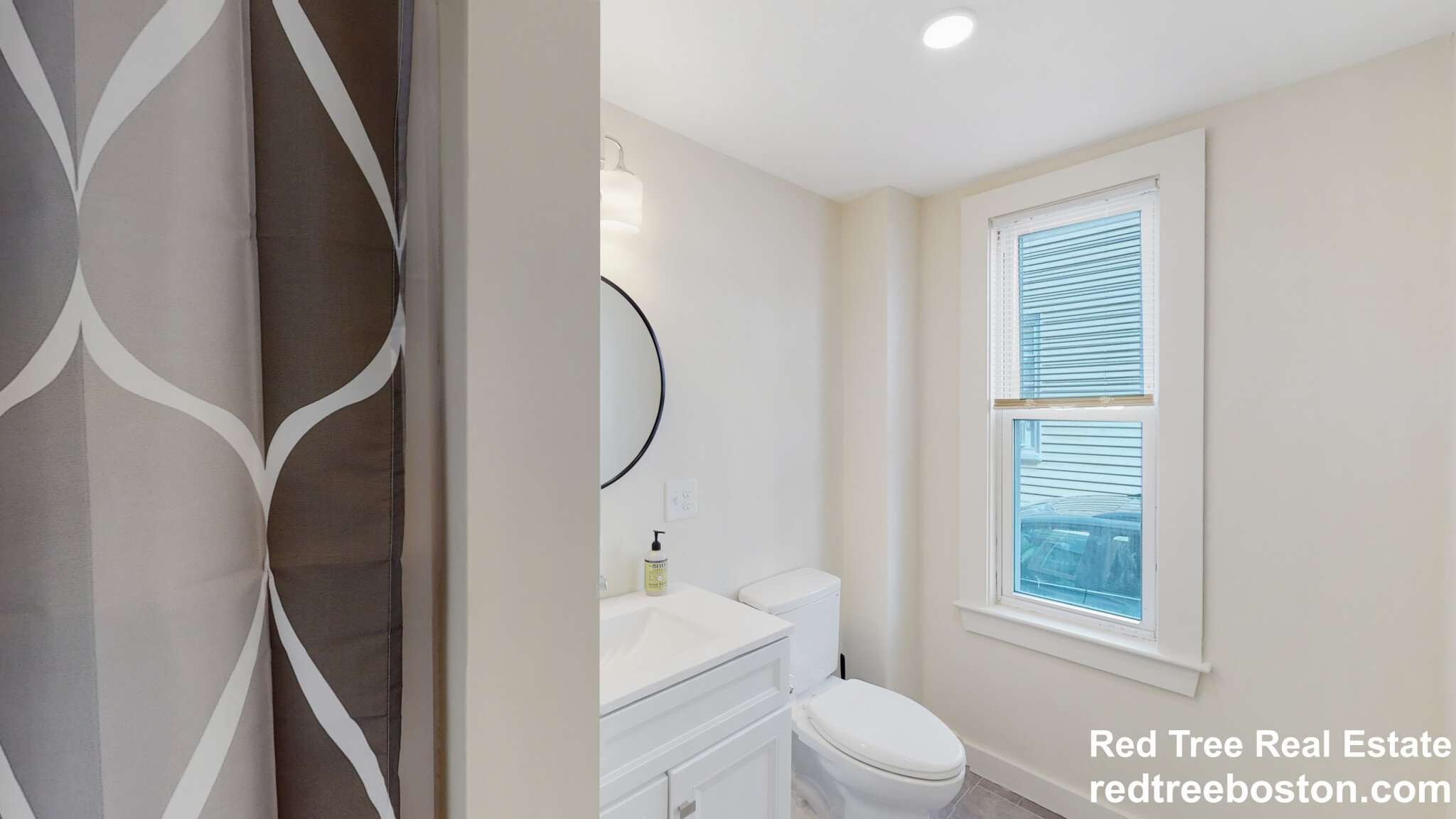 4 bed, 2 bath apartment for rent at 5 Chester Ave Unit 1, Ware — photo 12 of 17