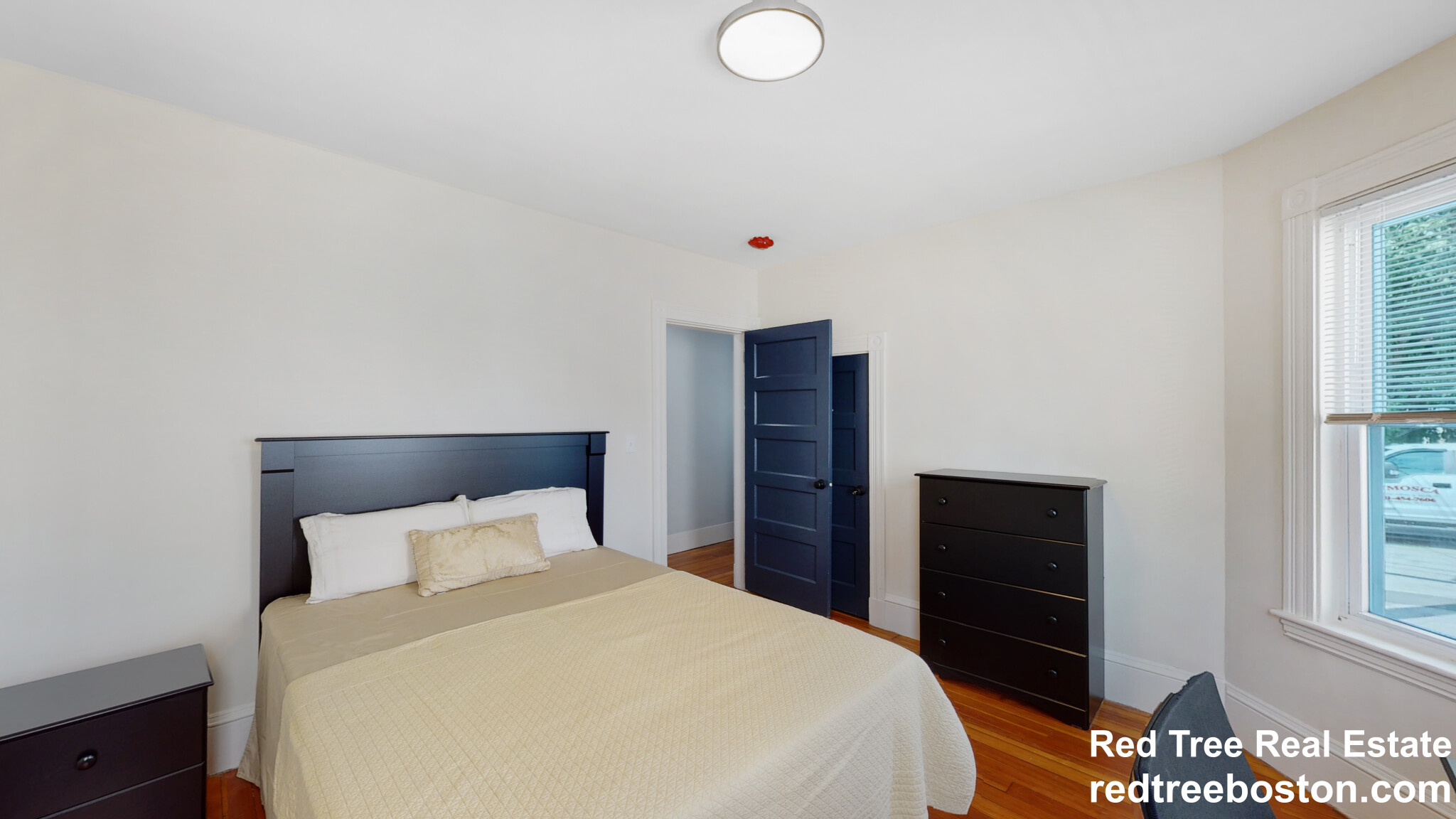 4 bed, 2 bath apartment for rent at 5 Chester Ave Unit 1, Ware — photo 4 of 17