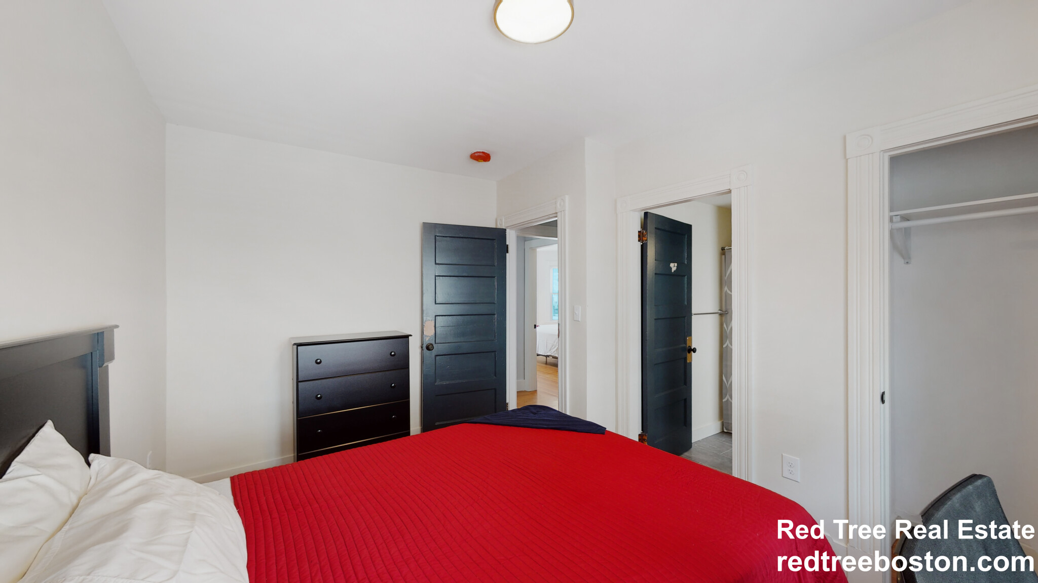 4 bed, 2 bath apartment for rent at 5 Chester Ave Unit 1, Ware — photo 8 of 17