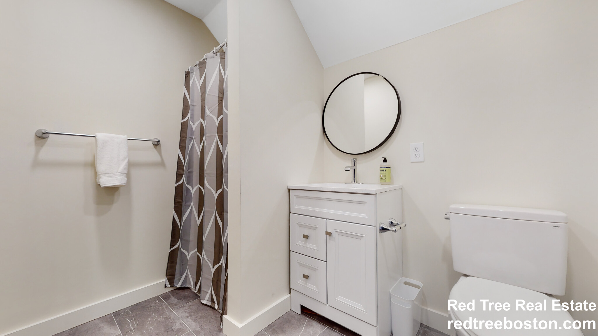 7 bed, 3 bath apartment for rent at 5 Chester Ave Unit 2, Ware — photo 15 of 21