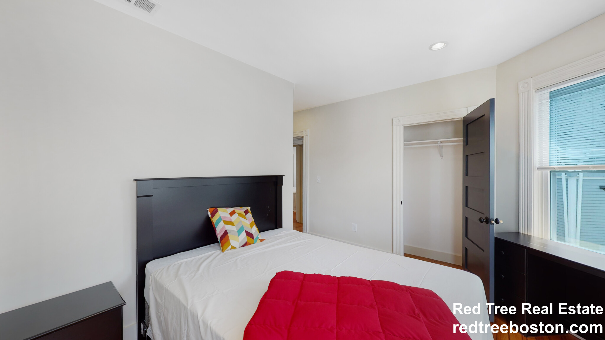 7 bed, 3 bath apartment for rent at 5 Chester Ave Unit 2, Ware — photo 9 of 21