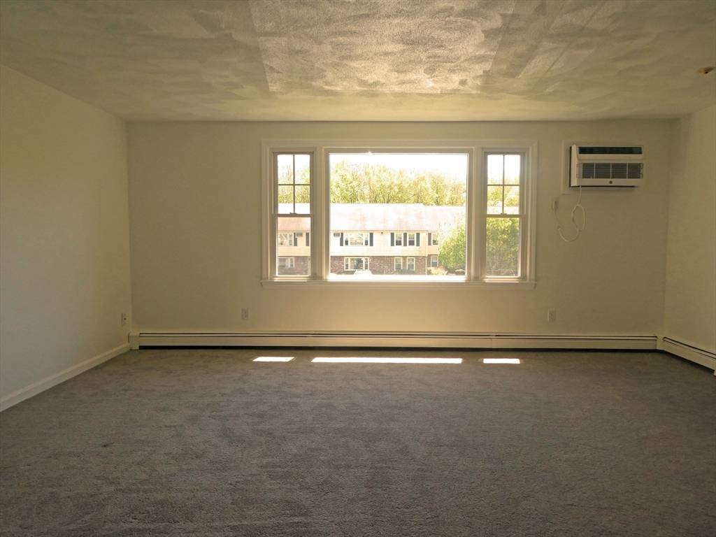 2 bed, 1 bath apartment for rent at 5 Cicero Drive(55 Plus) Unit 2, Upper Four Corners — photo 5 of 20