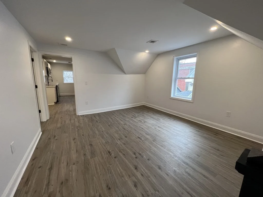 2 bed, 1 bath apartment for rent at 5 Cleveland St Unit 2, Salem — photo 4 of 6