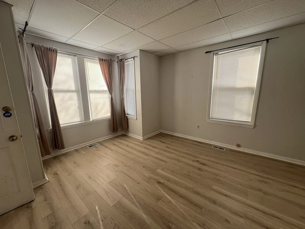 1 bed, 1 bath apartment for rent at 5 Clinton St Unit 1, Nonantum — photo 1 of 7