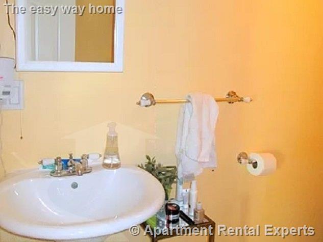 2 bed, 1 bath apartment for rent at 5 Clyde St Unit 1, Davis Square — photo 19 of 27