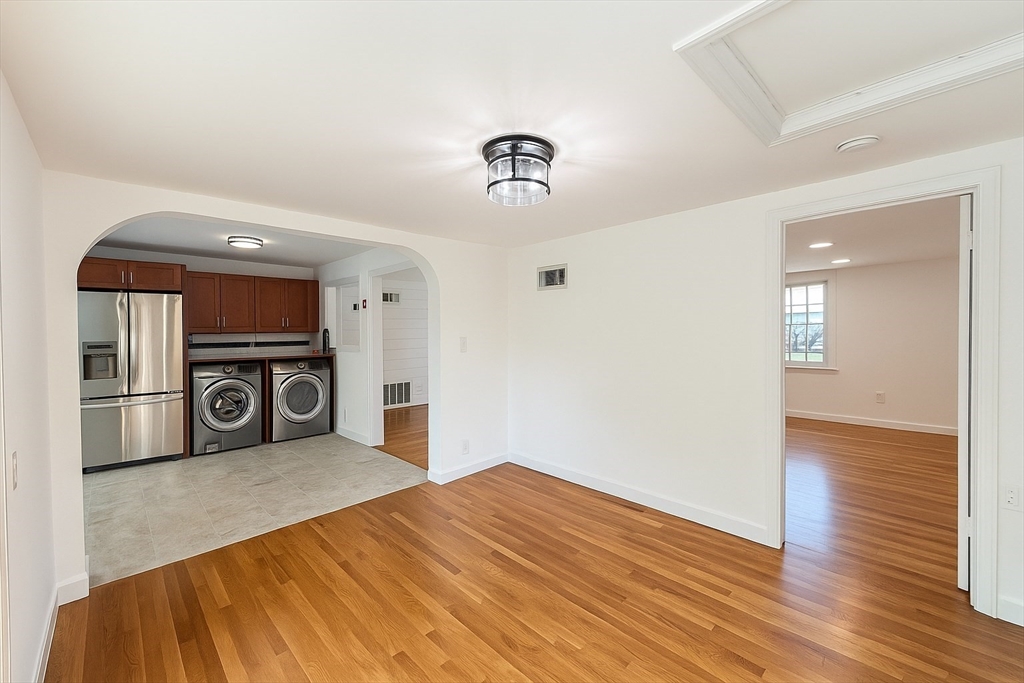 3 bed, 1 bath apartment for rent at 5 Colony Rd, Woburn — photo 9 of 25