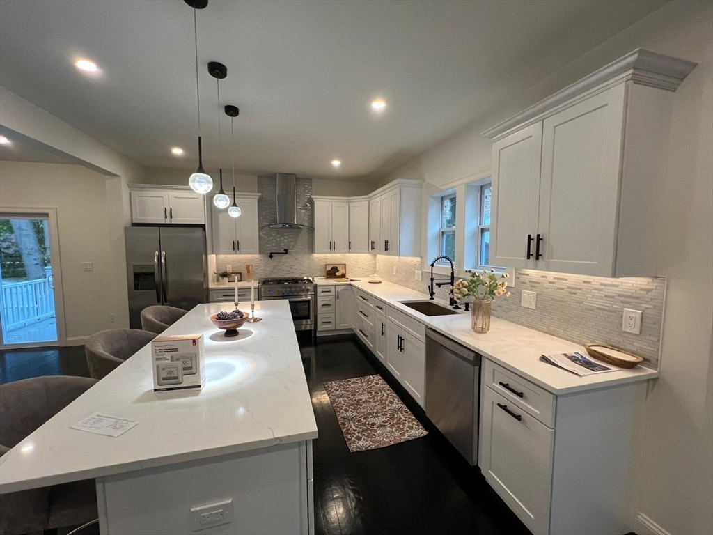 5 bed, 4+ bath apartment for rent at 5 Colorado St, Mattapan — photo 2 of 29