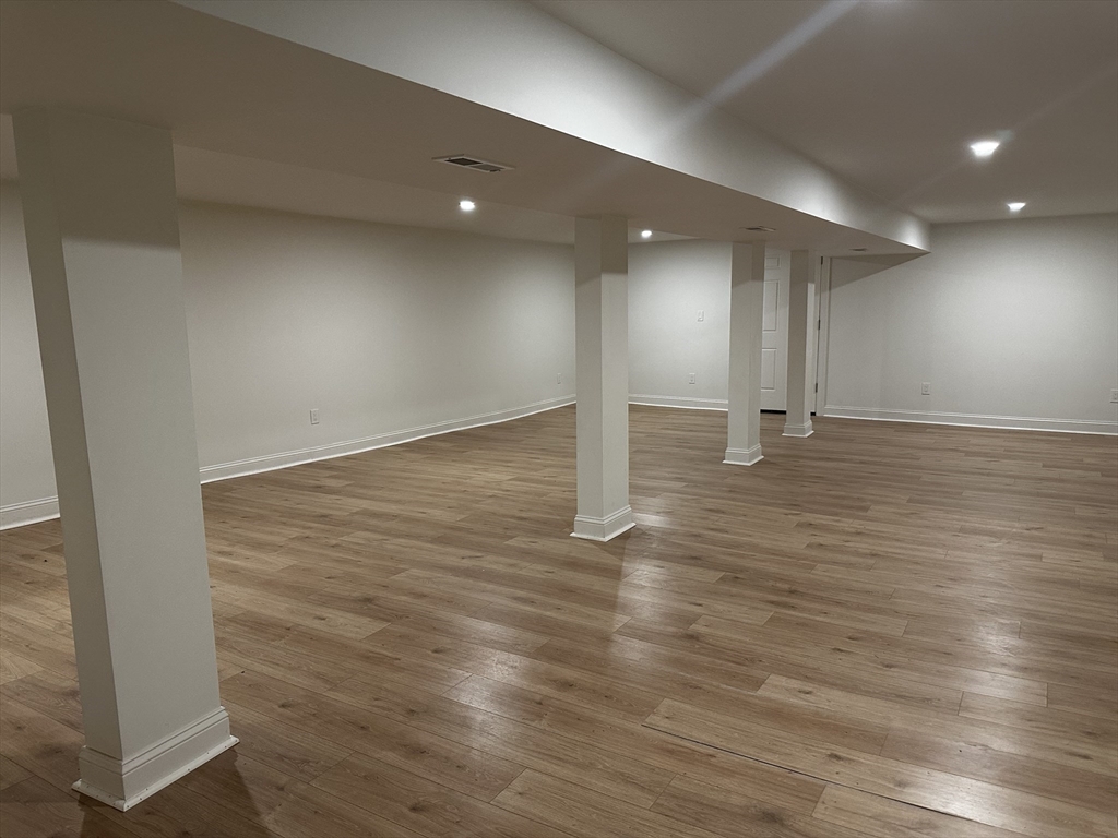 5 bed, 4+ bath apartment for rent at 5 Colorado St, Mattapan — photo 25 of 29