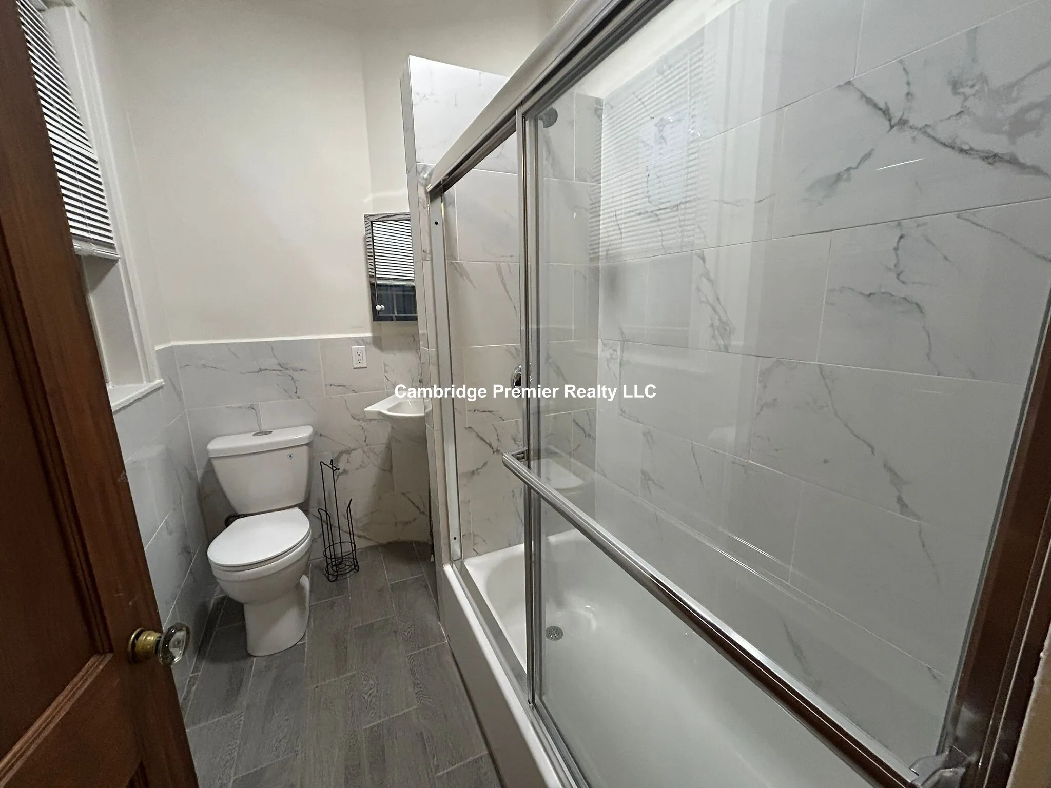 Studio bed, 1 bath apartment for rent at 5 Concord Ave Unit 67, Neighborhood Nine — photo 5 of 9