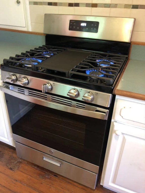 3 bed, 1 bath apartment for rent at 5 Cooney St Unit 3, Somerville — photo 15 of 16