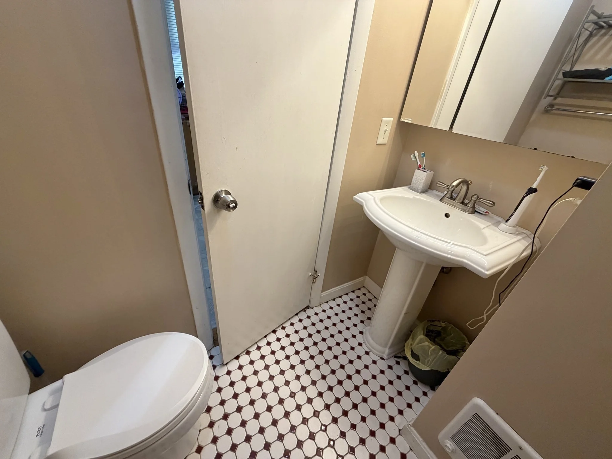 1 bed, 1 bath apartment for rent at 5 Cottage Ln Unit 1, Watertown — photo 12 of 17