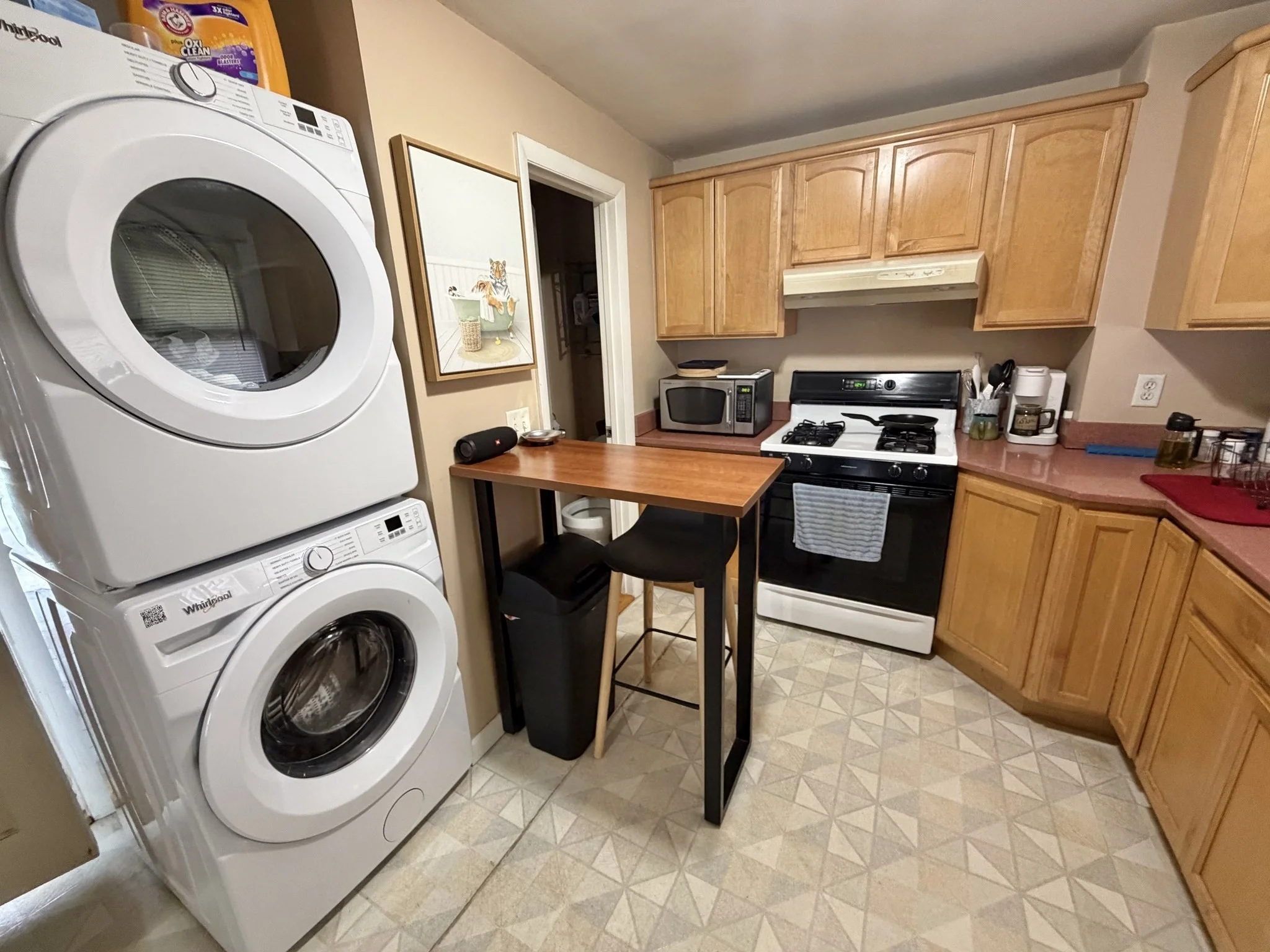 1 bed, 1 bath apartment for rent at 5 Cottage Ln Unit 1, Watertown — photo 5 of 17