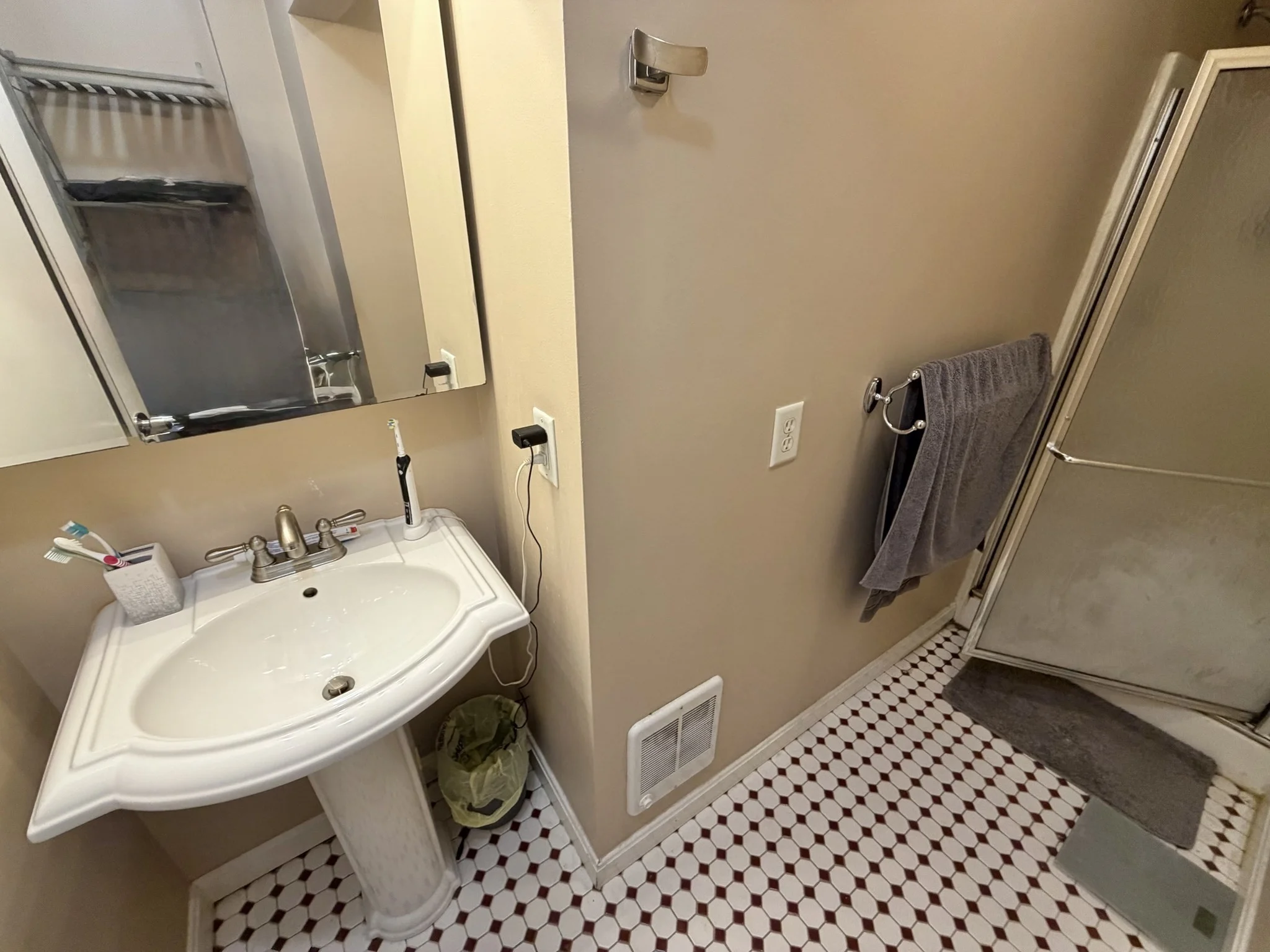 1 bed, 1 bath apartment for rent at 5 Cottage Ln Unit 1, Watertown — photo 11 of 17