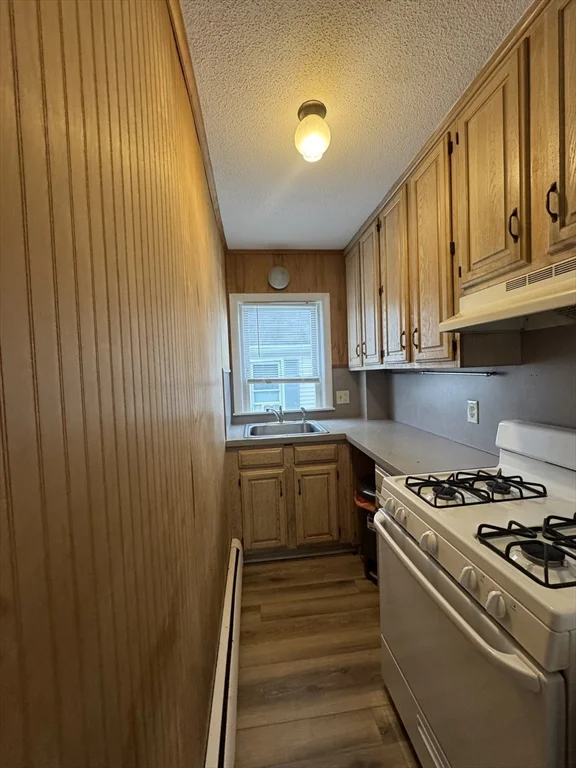 2 bed, 1 bath apartment for rent at 5 Cove Rd Unit 2, Braintree Highlands — photo 8 of 24
