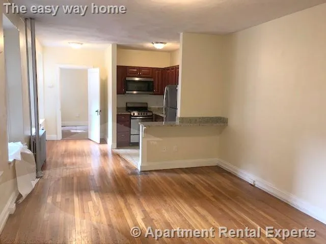1 bed, 1 bath apartment for rent at 5 Craigie Cir Unit 6, Harvard Square