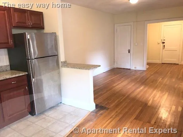 1 bed, 1 bath apartment for rent at 5 Craigie Cir Unit 6, Harvard Square — photo 8 of 10