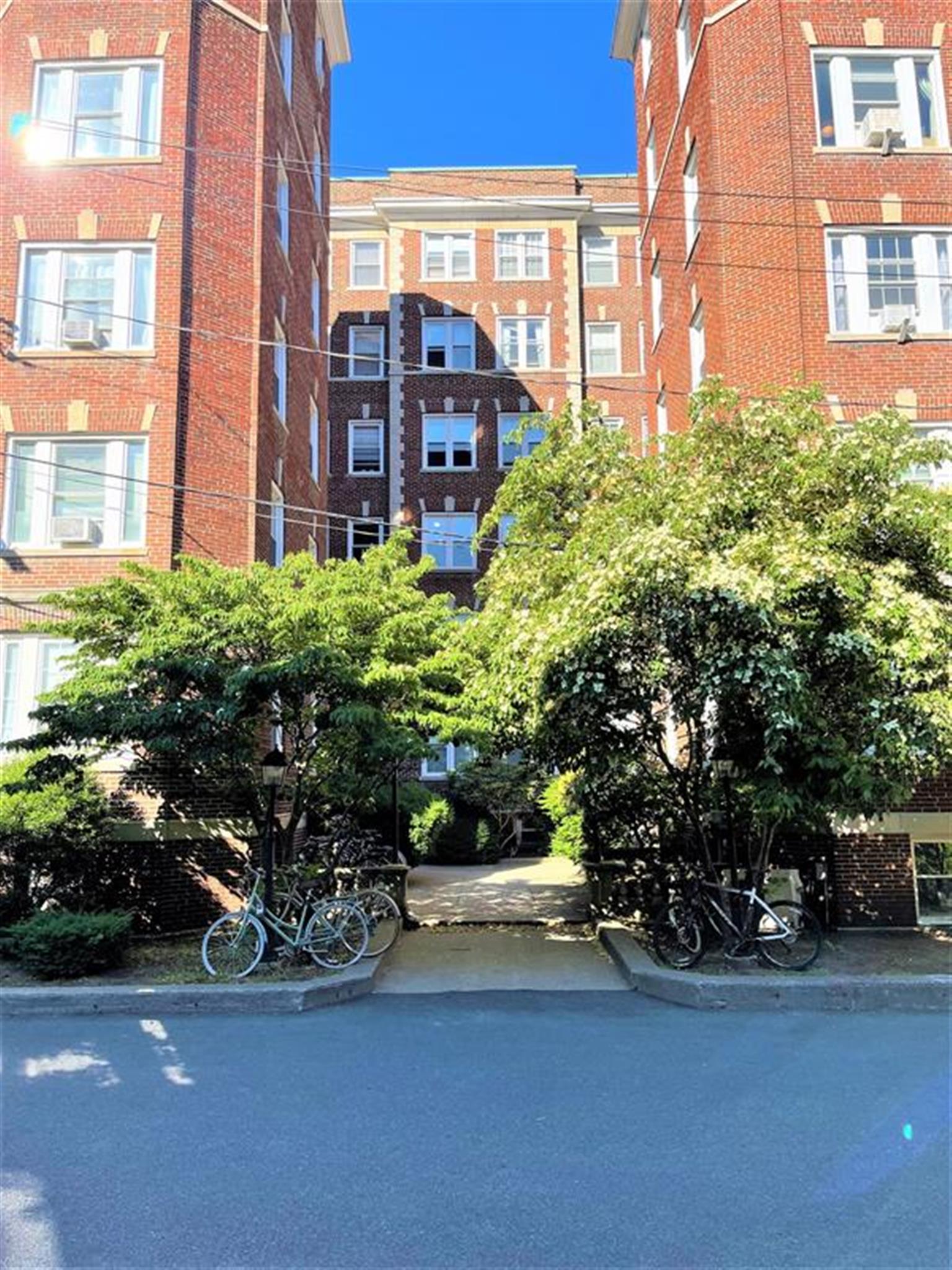 1 bed, 1 bath apartment for rent at 5 Craigie Circle Unit 6, Observatory Hill — photo 12 of 13
