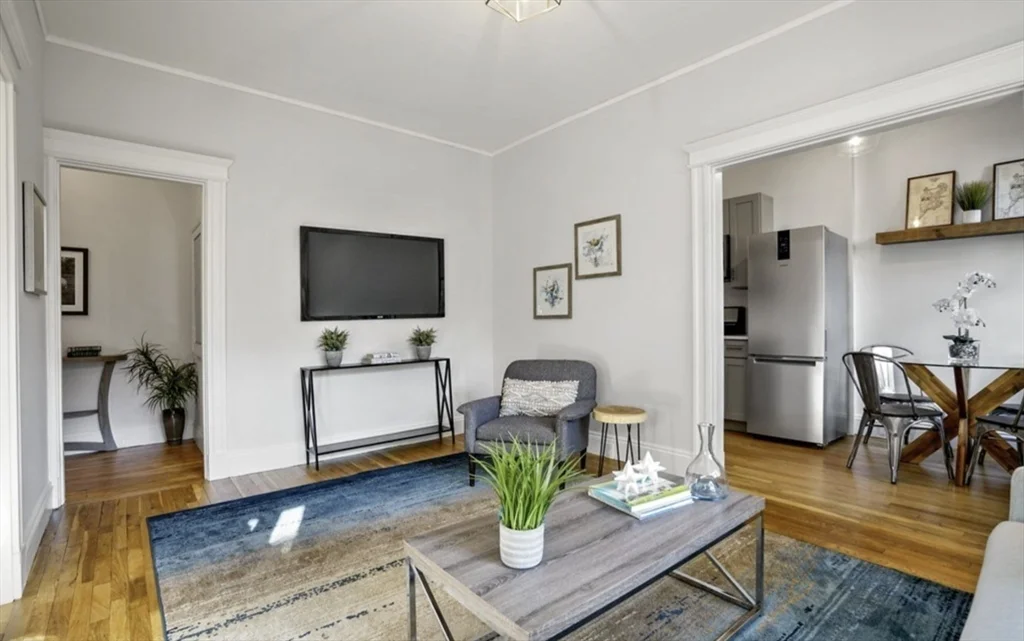 1 bed, 1 bath apartment for rent at 5 Crawford St Unit 3, Central Square — photo 5 of 14