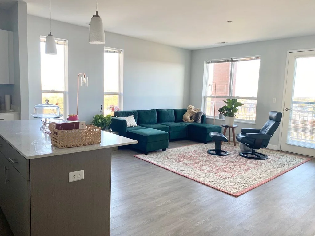 2 bed, 2 bath apartment for rent at 5 Crown Dr Unit 221, Quincy — photo 1 of 28