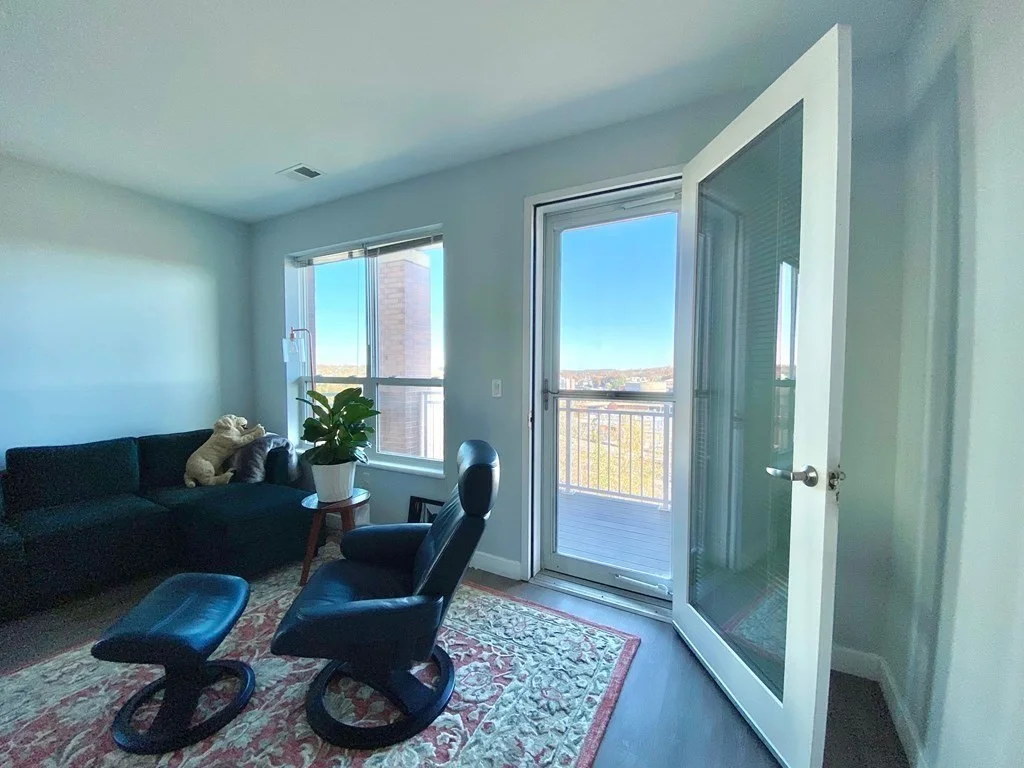 2 bed, 2 bath apartment for rent at 5 Crown Dr Unit 221, Quincy — photo 2 of 28