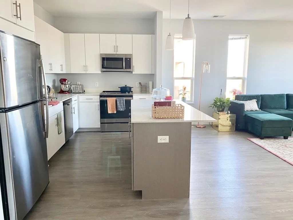 2 bed, 2 bath apartment for rent at 5 Crown Dr Unit 221, Quincy — photo 3 of 28