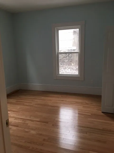 4 bed, 1.5 bath apartment for rent at 5 Dalrymple St Unit 1, Jamaica Plain — photo 2 of 8