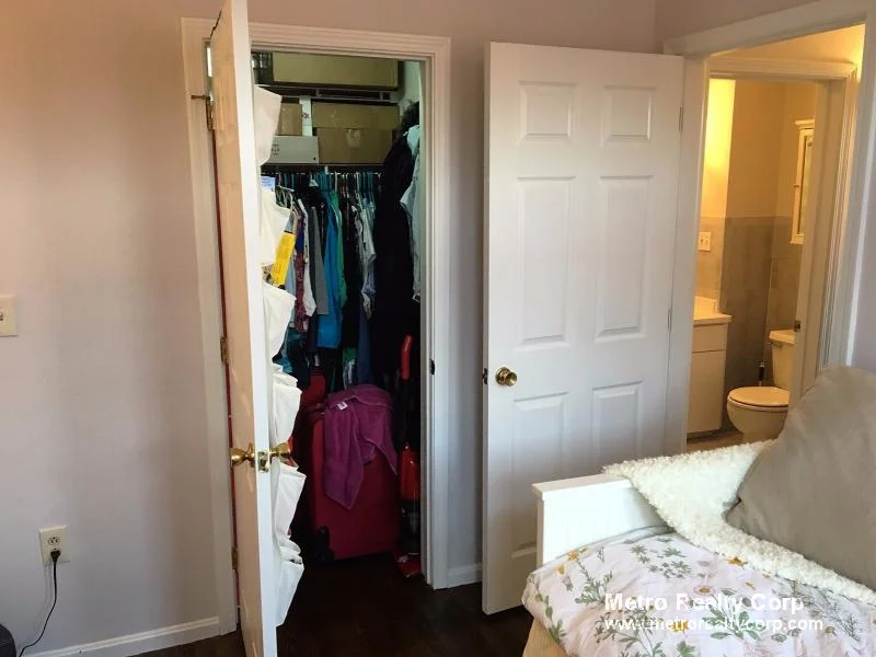 2 bed, 1.5 bath apartment for rent at 5 Davis Ave Unit 2, Brookline Village — photo 14 of 20