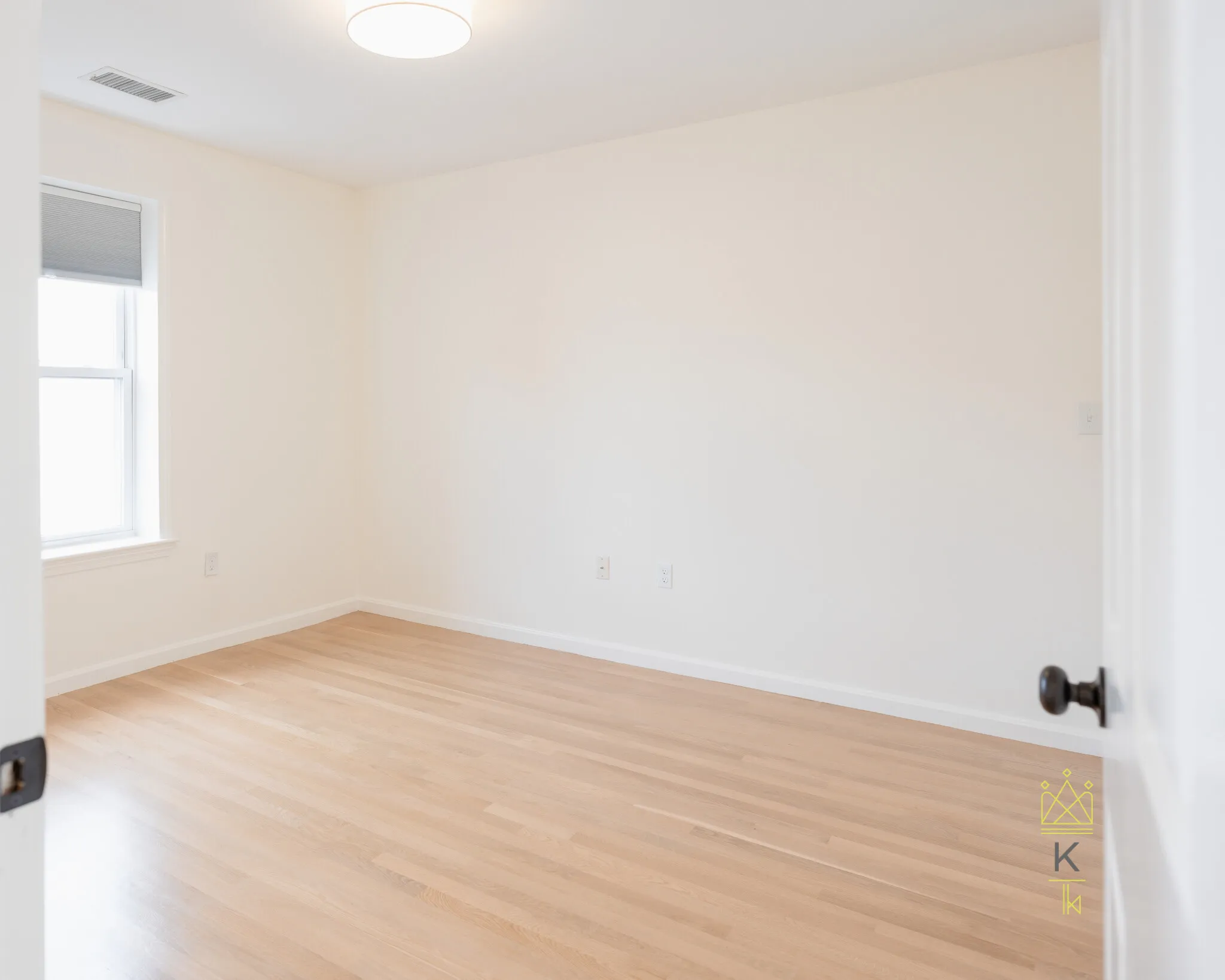 2 bed, 1.5 bath apartment for rent at 5 Davis Ave Unit 6, Emerson Gardens — photo 10 of 22