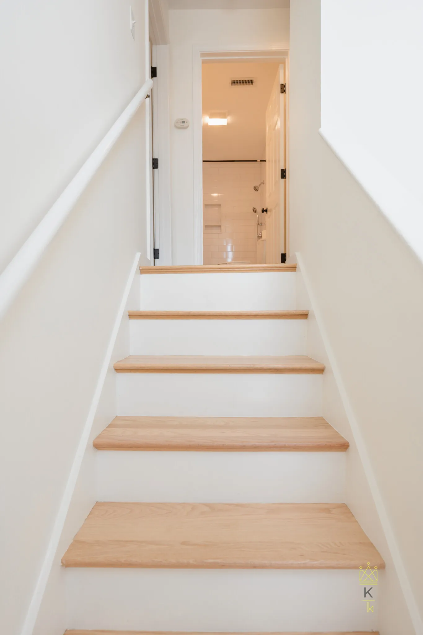 2 bed, 1.5 bath apartment for rent at 5 Davis Ave Unit 6, Emerson Gardens — photo 9 of 22