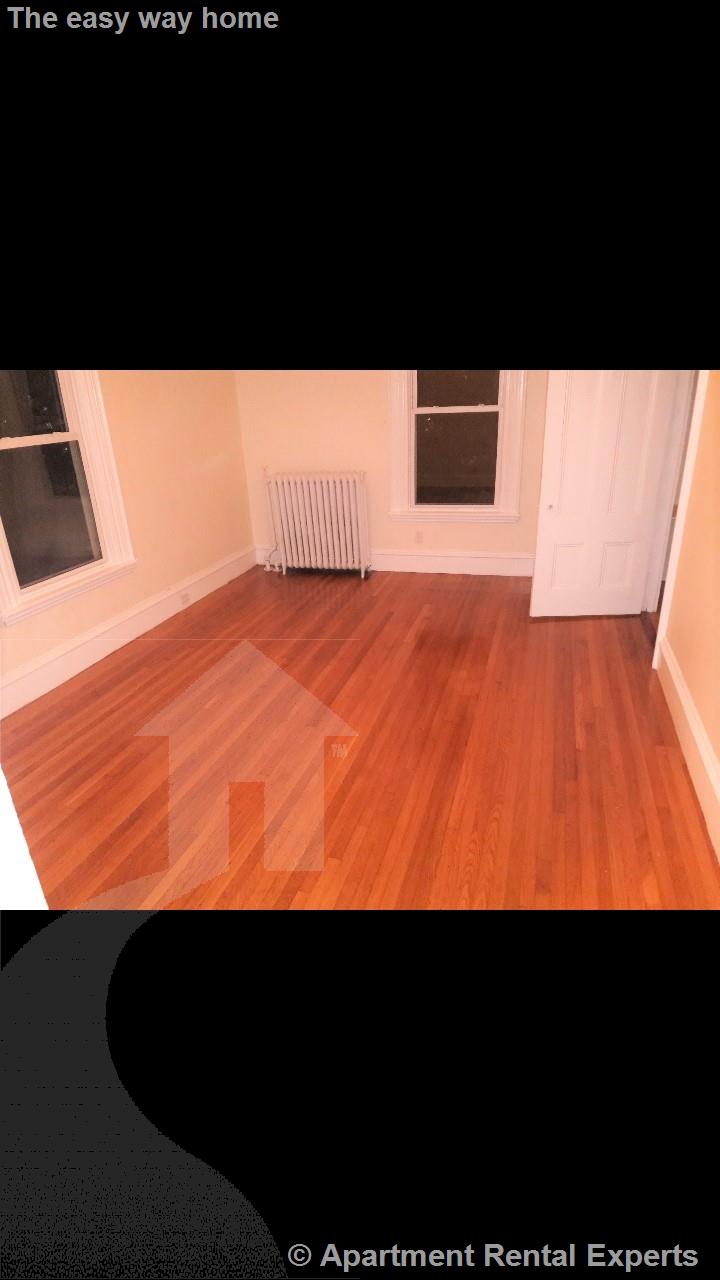 3 bed, 1 bath apartment for rent at 5 Day St, Davis Square — photo 4 of 10