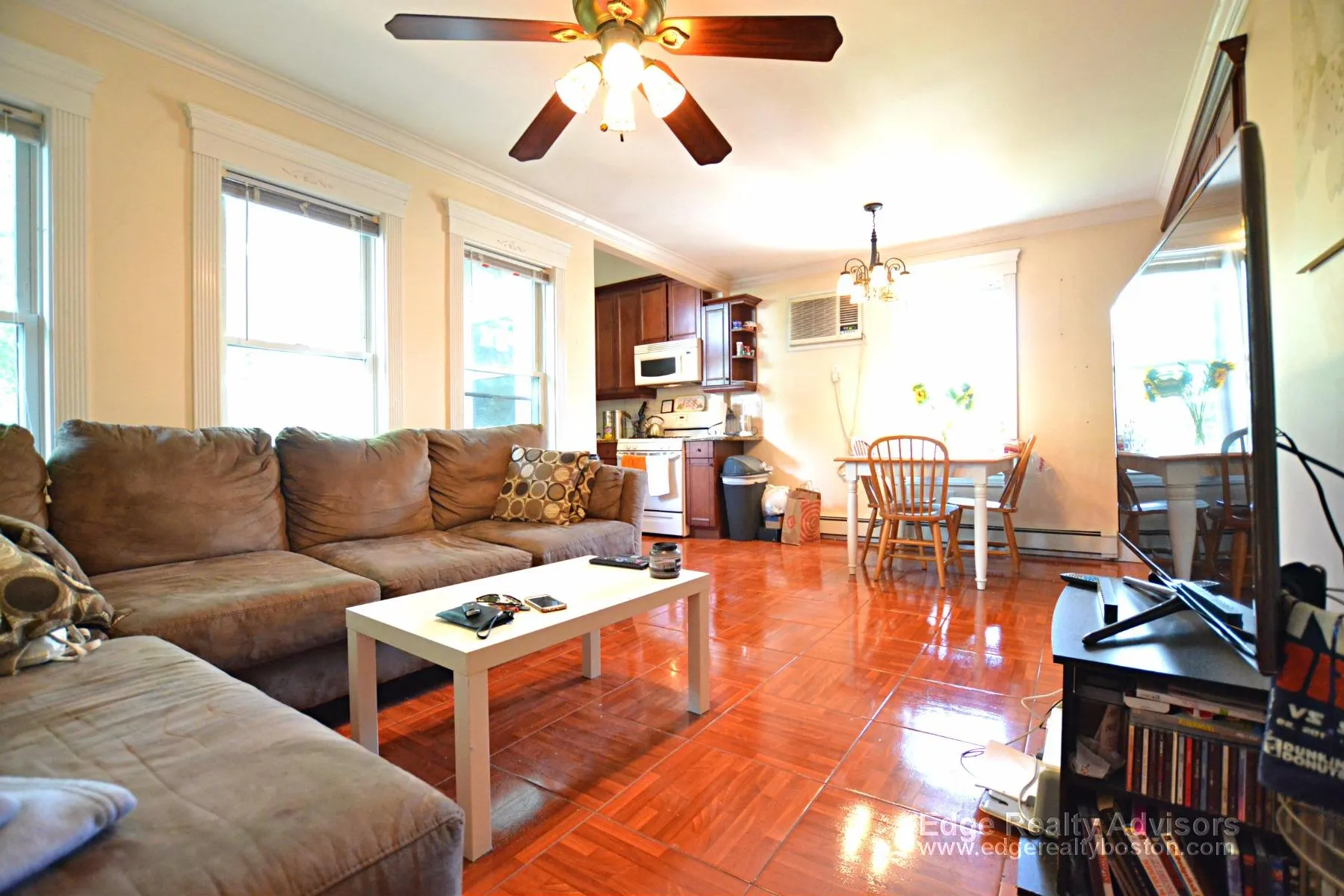 3 bed, 2 bath apartment for rent at 5 Delaware Pl Unit 3, Brighton — photo 1 of 11