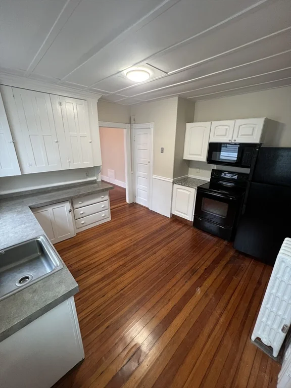 2 bed, 1 bath apartment for rent at 5 Devlin Ave Unit 2, North Attleboro — photo 6 of 14