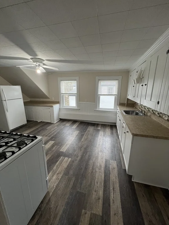 2 bed, 1 bath apartment for rent at 5 Devlin Ave Unit 3, North Attleboro — photo 7 of 13