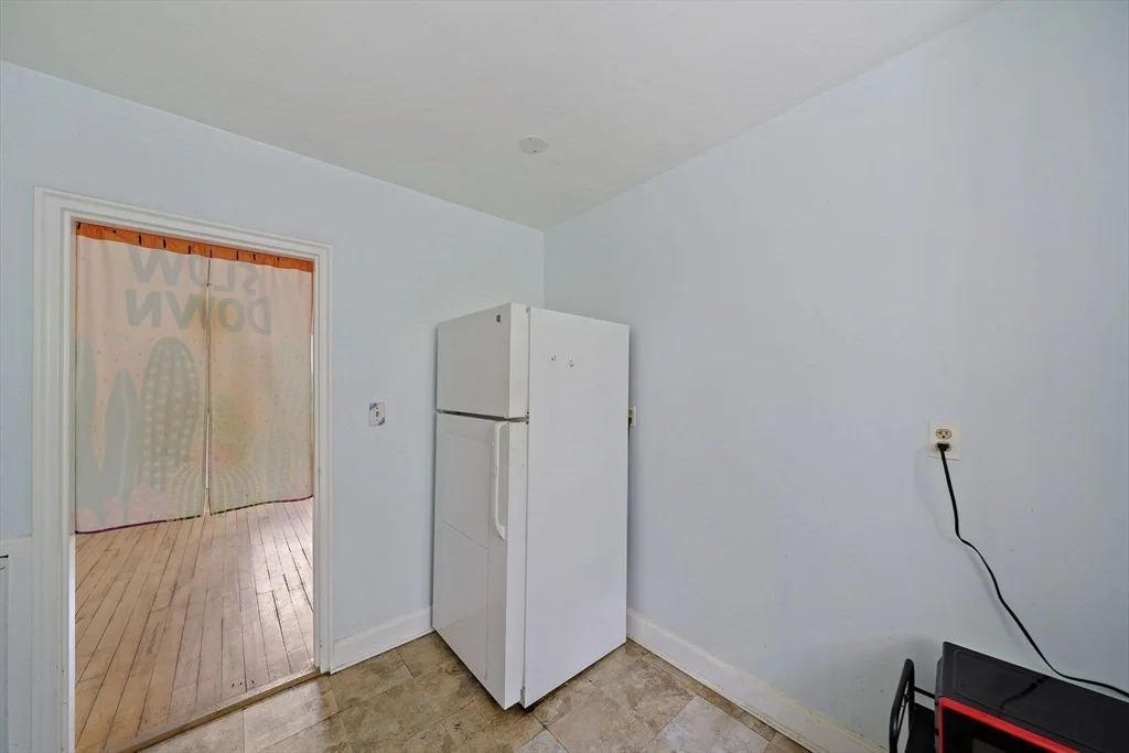 1 bed, 1 bath apartment for rent at 5 Dexter St Unit 4, Malden — photo 8 of 15