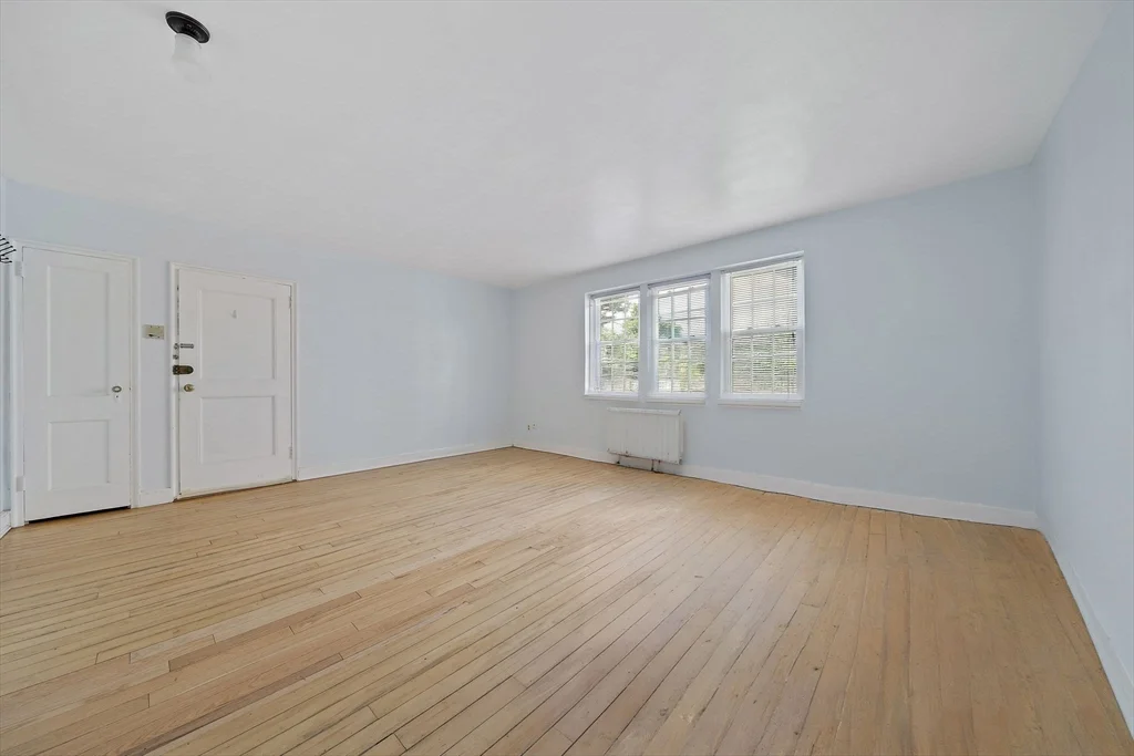 1 bed, 1 bath apartment for rent at 5 Dexter St Unit 4, Malden — photo 3 of 15