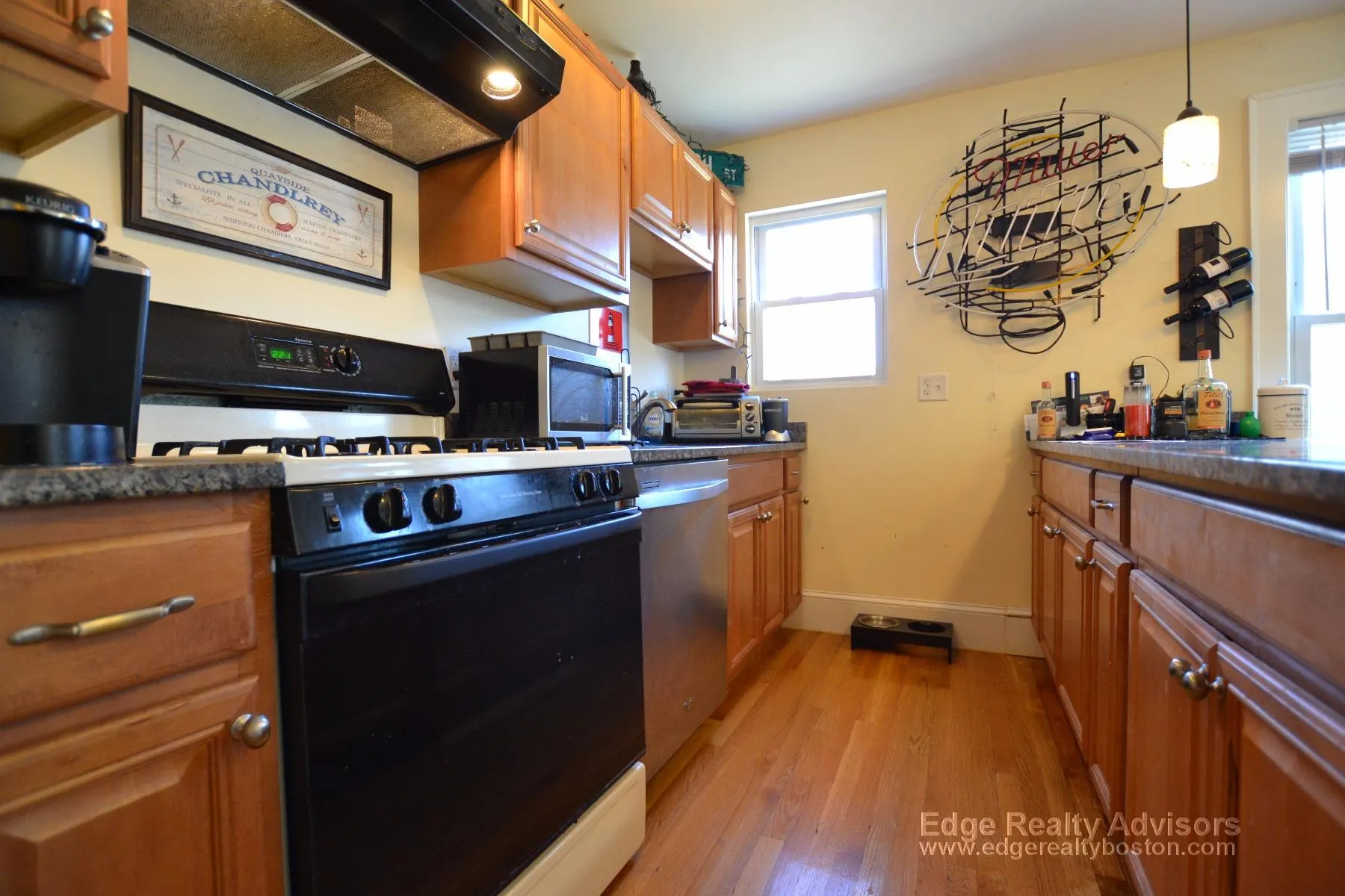 3 bed, 2 bath apartment for rent at 5 Donnybrook Rd Unit 1, Brighton — photo 4 of 13