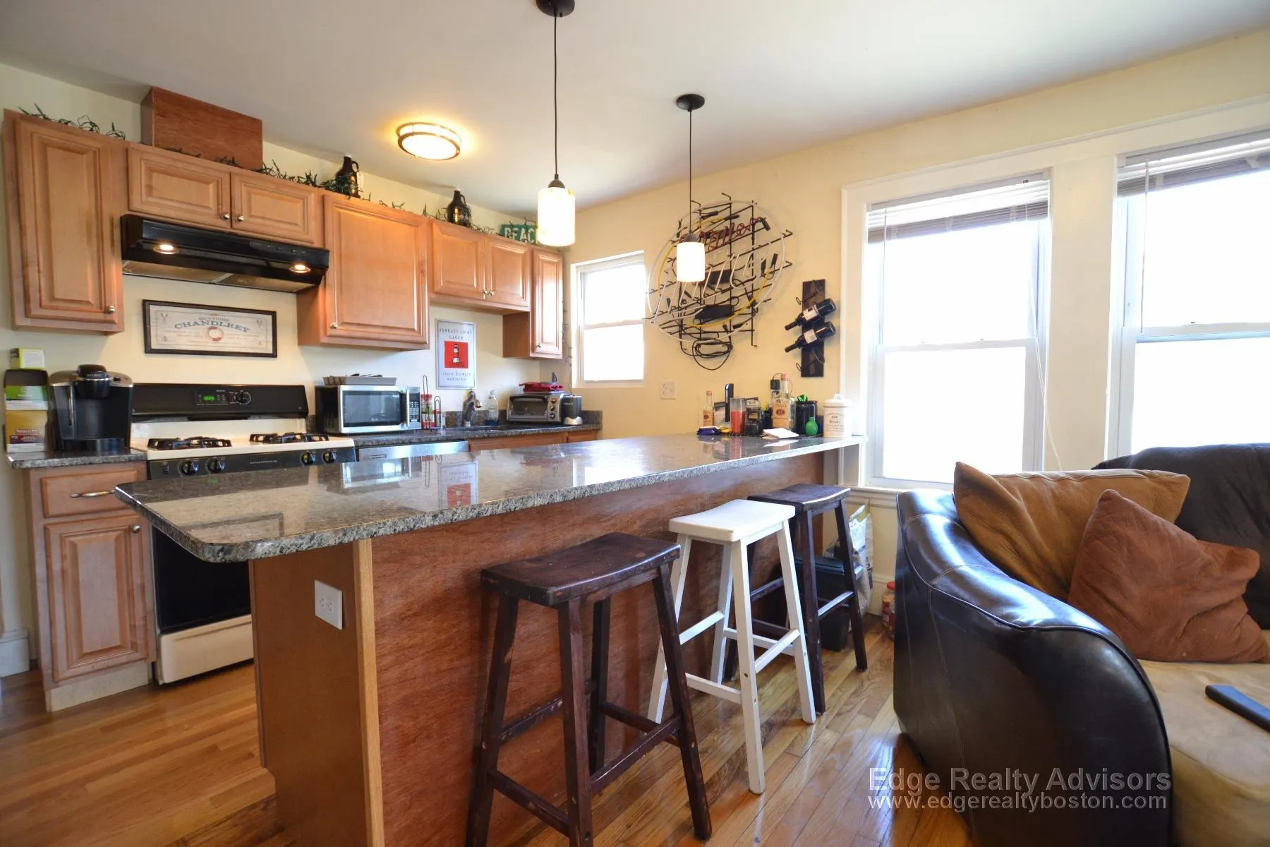 3 bed, 2 bath apartment for rent at 5 Donnybrook Rd Unit 1, Brighton — photo 10 of 13