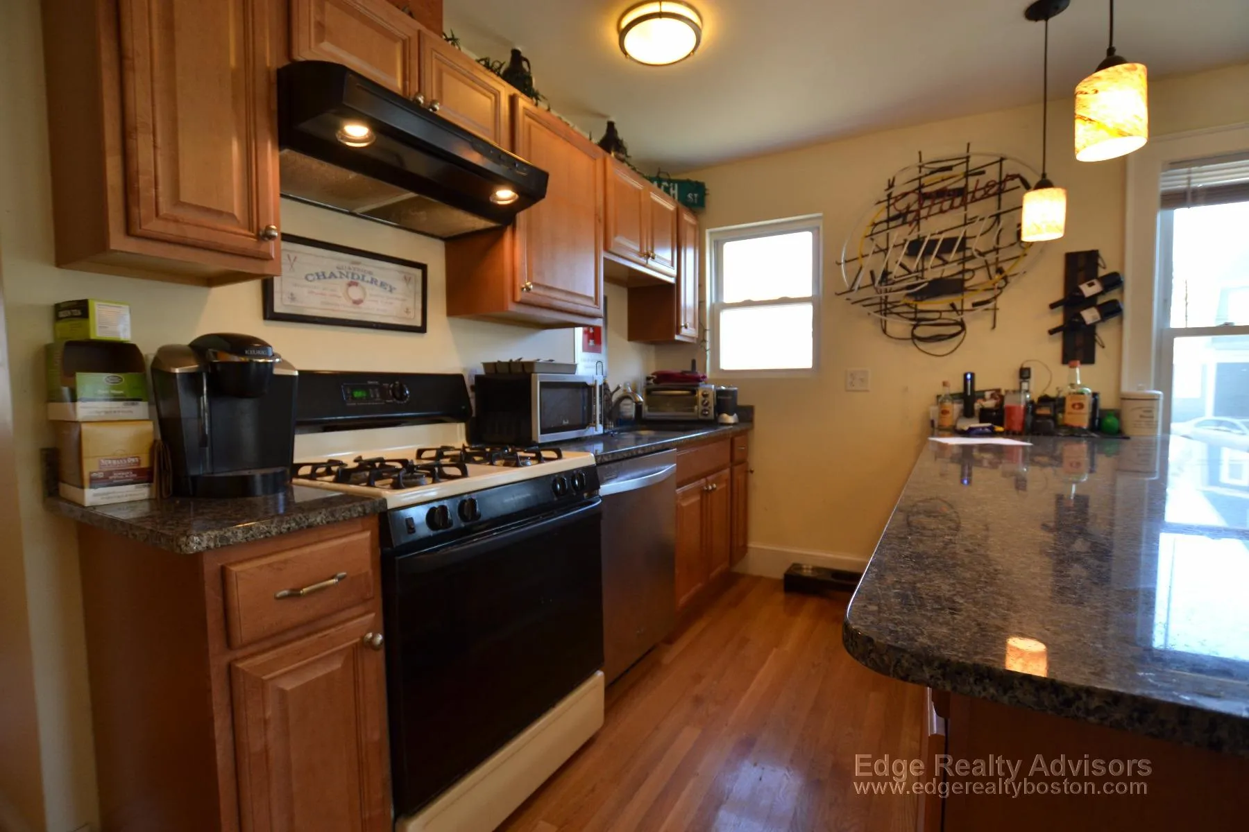 3 bed, 2 bath apartment for rent at 5 Donnybrook Rd Unit 1, Brighton — photo 3 of 13