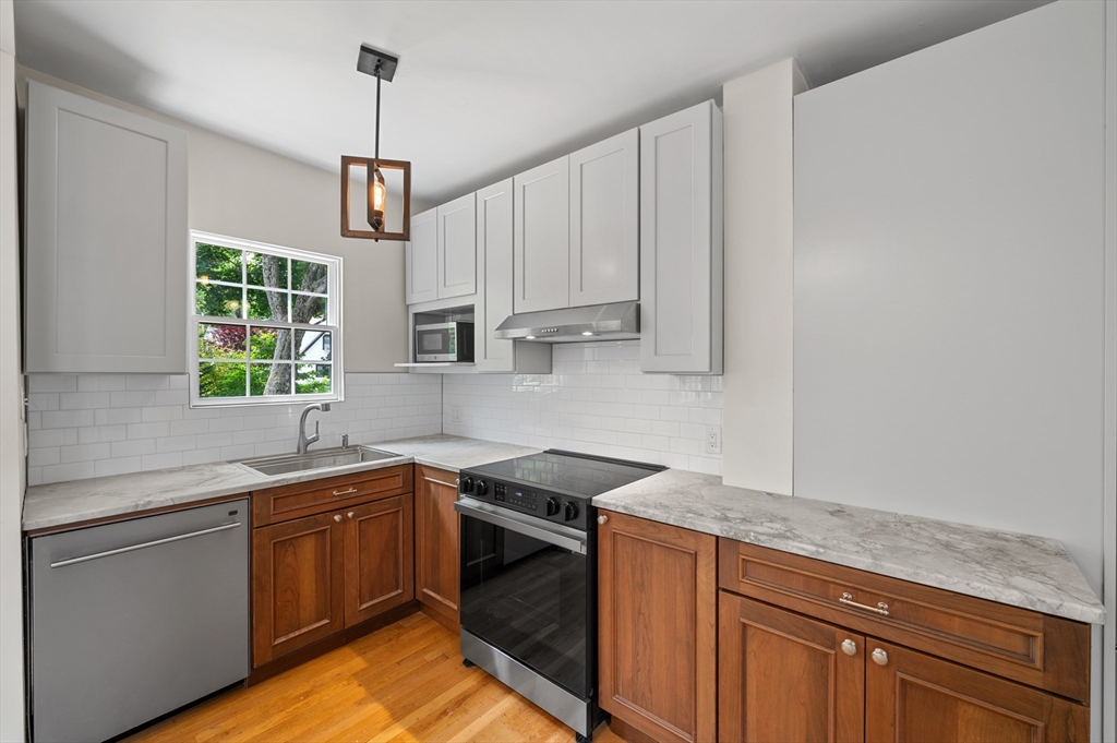 2 bed, 1 bath apartment for rent at 5 Dorset St, Worcester — photo 8 of 25