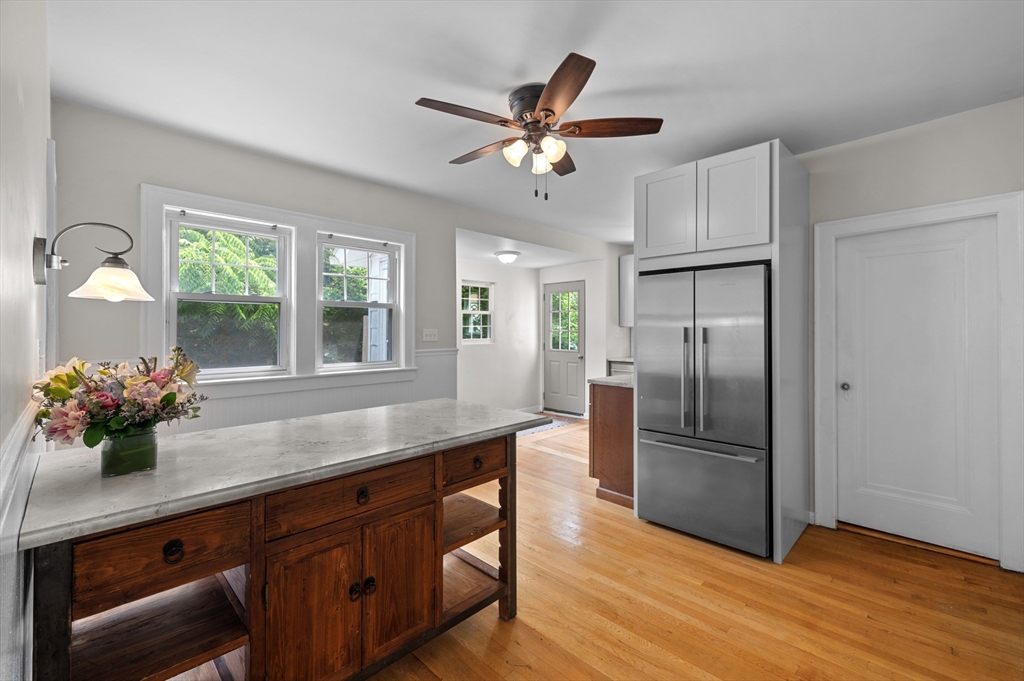 2 bed, 1 bath apartment for rent at 5 Dorset St, Worcester — photo 5 of 25