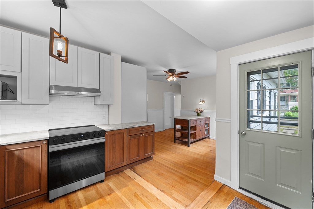 2 bed, 1 bath apartment for rent at 5 Dorset St, Worcester — photo 6 of 25