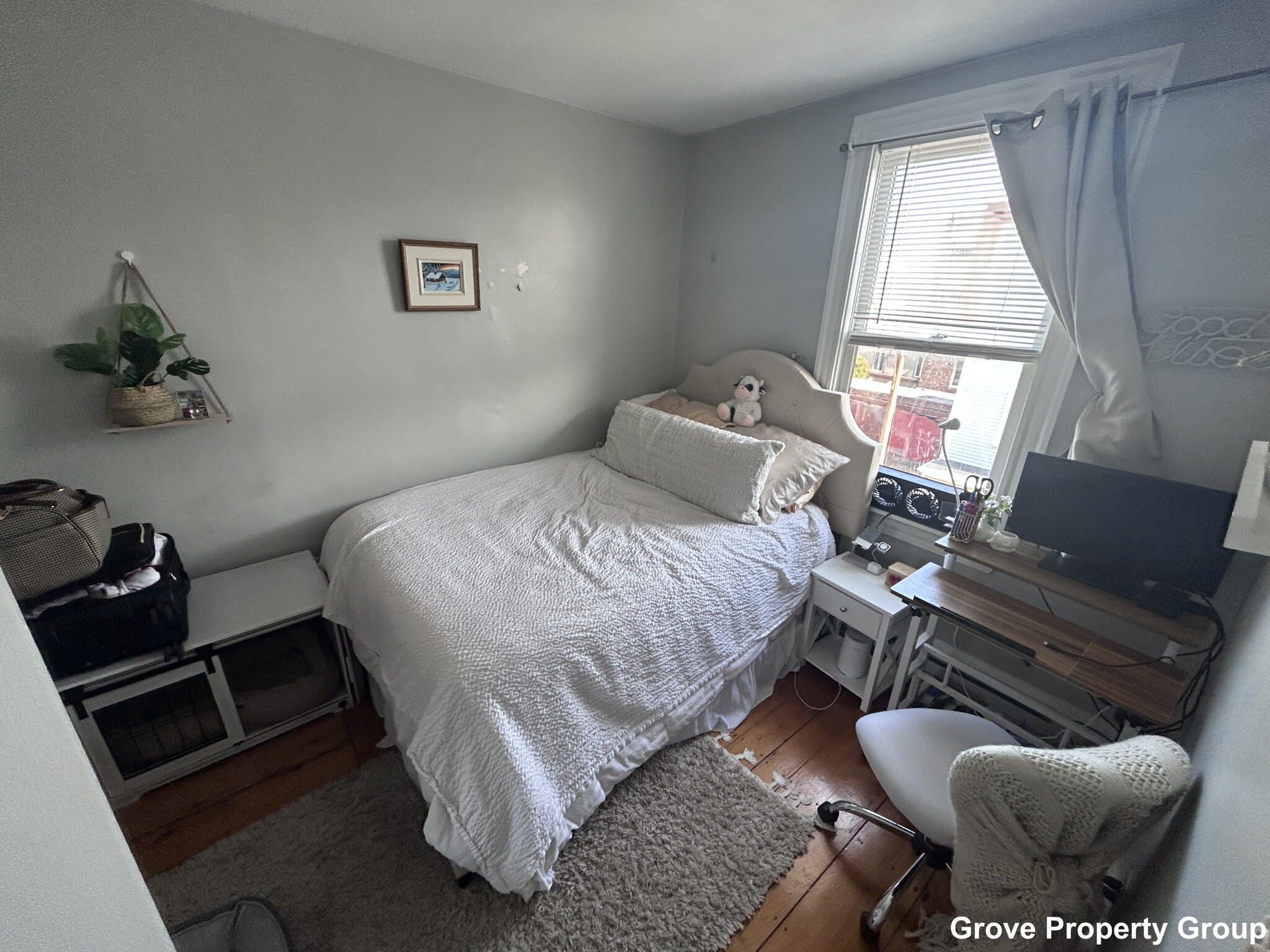3 bed, 1 bath apartment for rent at 5 Douglas St Unit 2, South Boston — photo 5 of 6