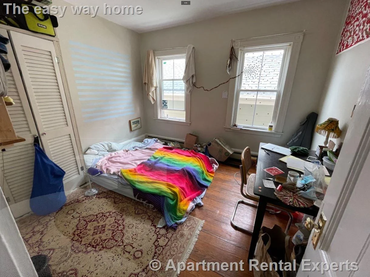 4 bed, 1 bath apartment for rent at 5 Durham St Unit 2, Ward Two — photo 6 of 9
