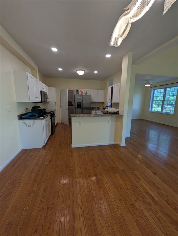 2 bed, 2 bath apartment for rent at 5 Eagle Dr Unit L, Shrewsbury — photo 2 of 18