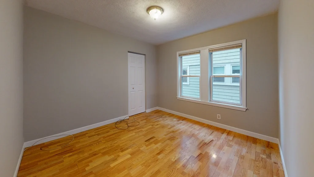 3 bed, 1 bath apartment for rent at 5 Edgar Ter Unit 1, Winter Hill — photo 3 of 10