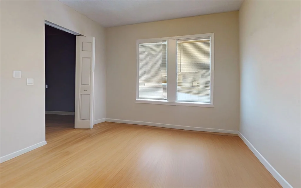 3 bed, 1 bath apartment for rent at 5 Edgar Ter Unit 1, Winter Hill — photo 4 of 10