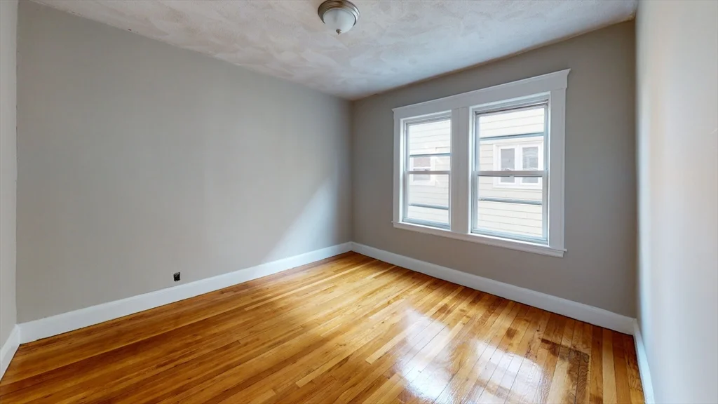 3 bed, 1 bath apartment for rent at 5 Edgar Ter Unit 2, Winter Hill — photo 4 of 6