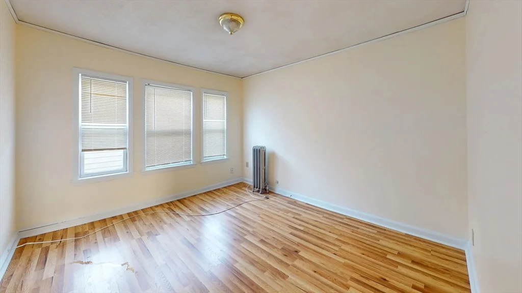 3 bed, 1 bath apartment for rent at 5 Edgar Ter Unit 3, Winter Hill — photo 6 of 11