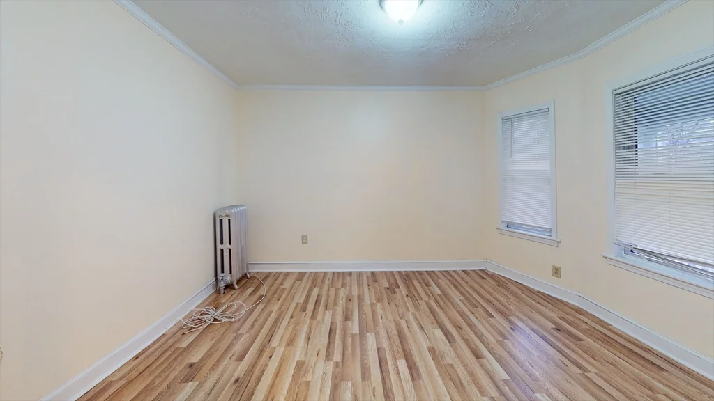 3 bed, 1 bath apartment for rent at 5 Edgar Ter Unit 3, Winter Hill — photo 8 of 11