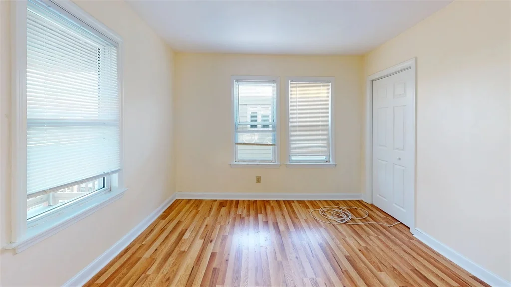 3 bed, 1 bath apartment for rent at 5 Edgar Ter Unit 3, Winter Hill — photo 5 of 11